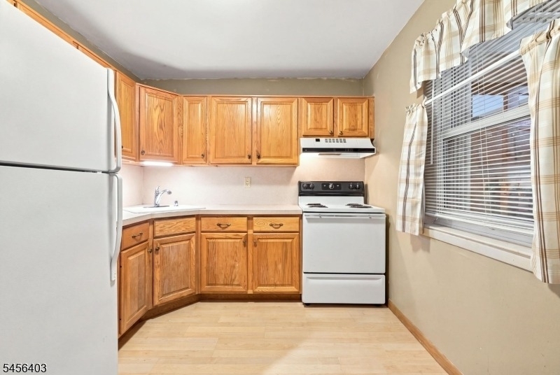 199 N Beverwyck Rd - Photo 4