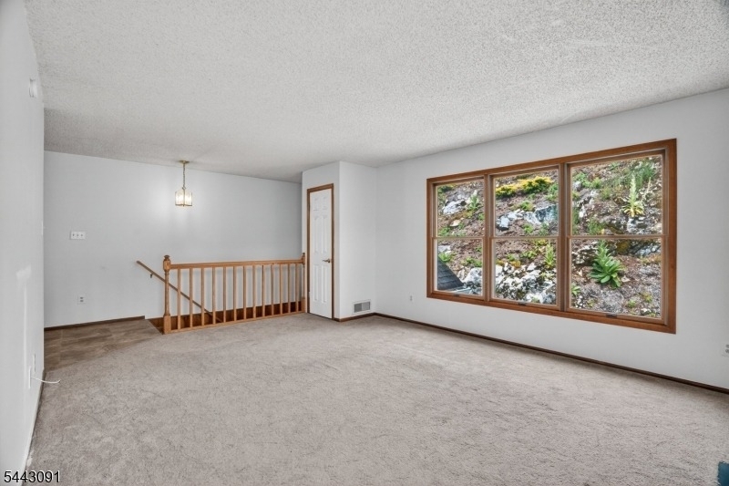 56 Portsmouth Ct - Photo 5