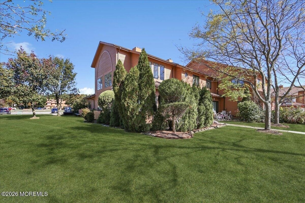 140 Northrup Drive - Photo 2