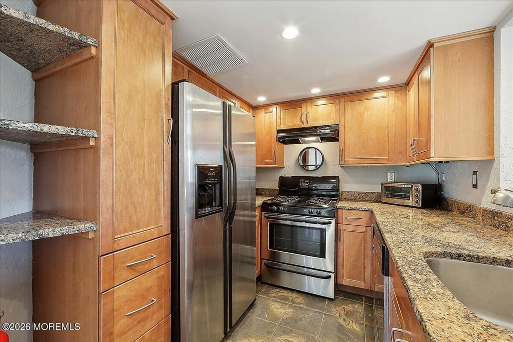 140 Northrup Drive - Photo 10