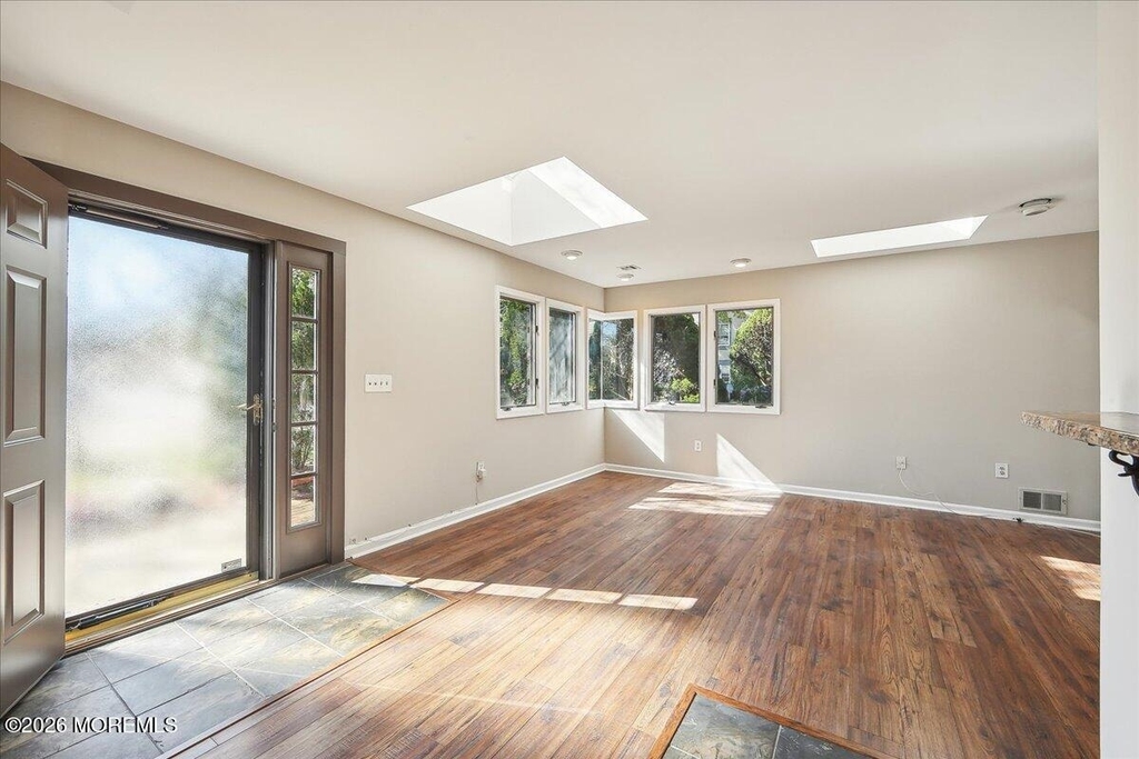 140 Northrup Drive - Photo 4