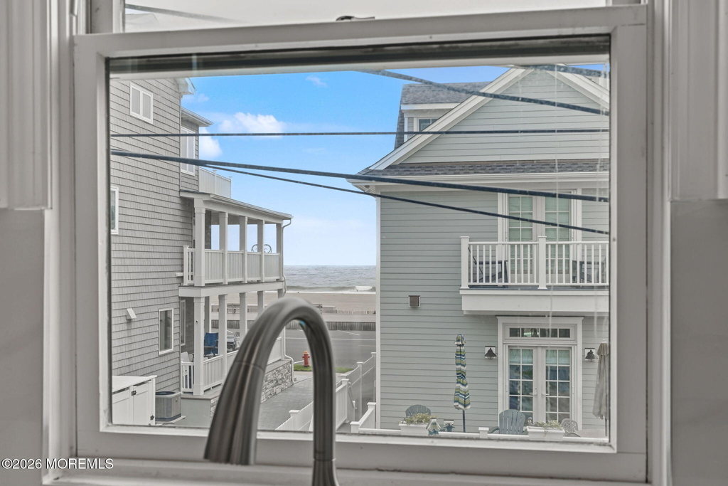 100 10th Avenue - Photo 12