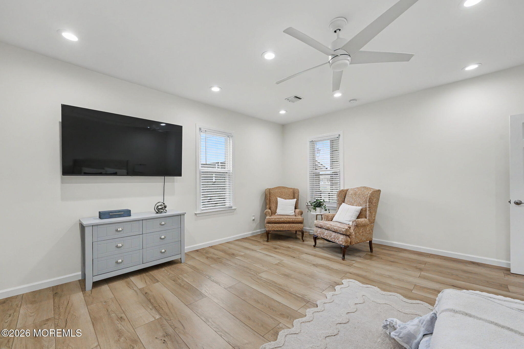 100 10th Avenue - Photo 19