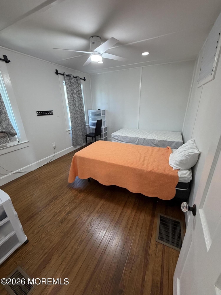 406 S Lake Drive - Photo 11