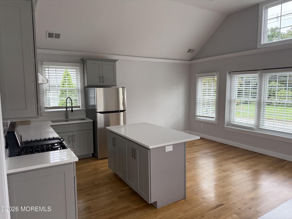 711 Broad Street - Photo 4