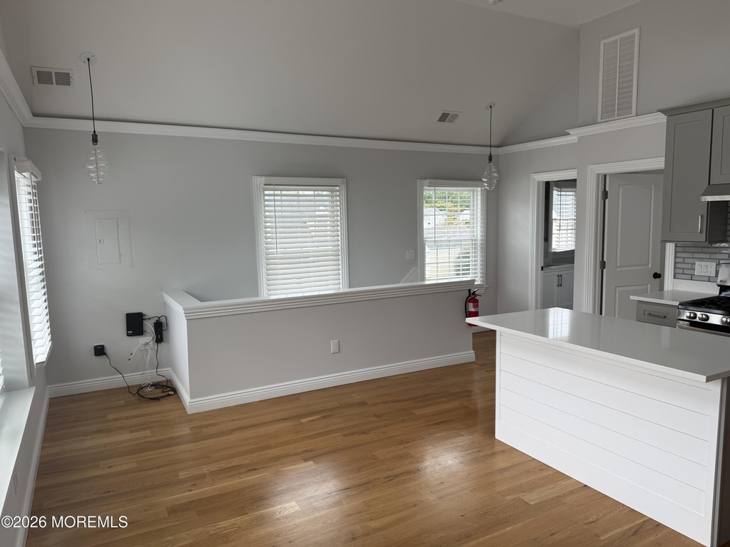 711 Broad Street - Photo 5