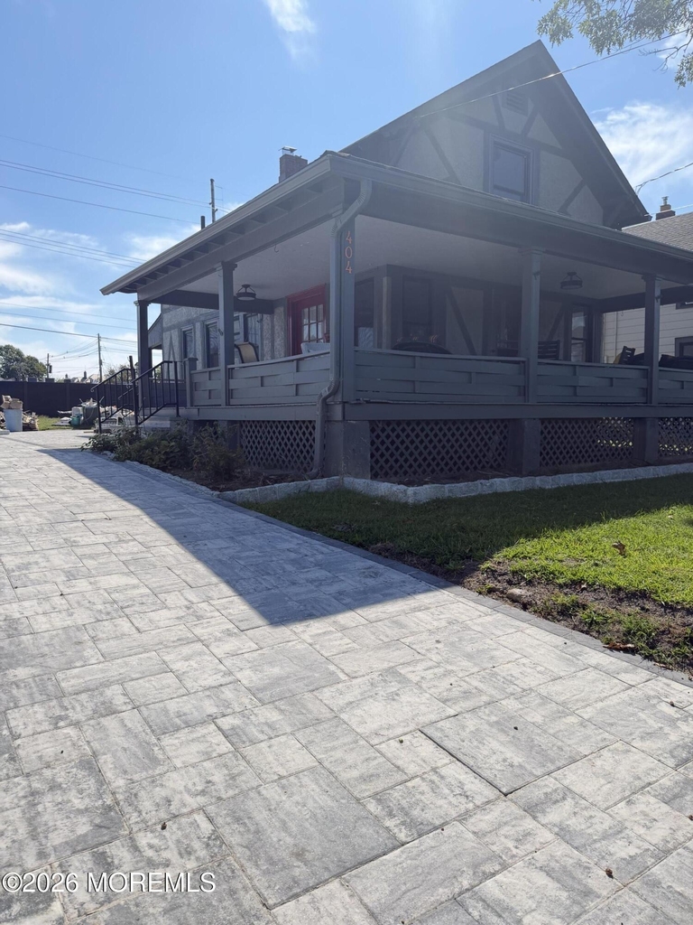 404 Lake Drive - Photo 10