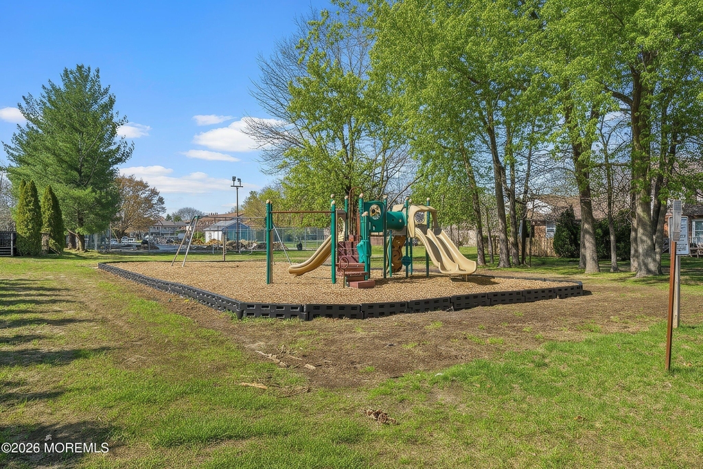 1334 Sabrina Court - Photo 25