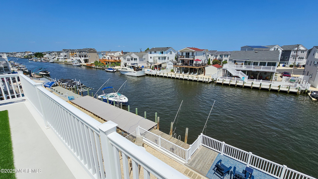 1386 Paul Boulevard - Photo 32