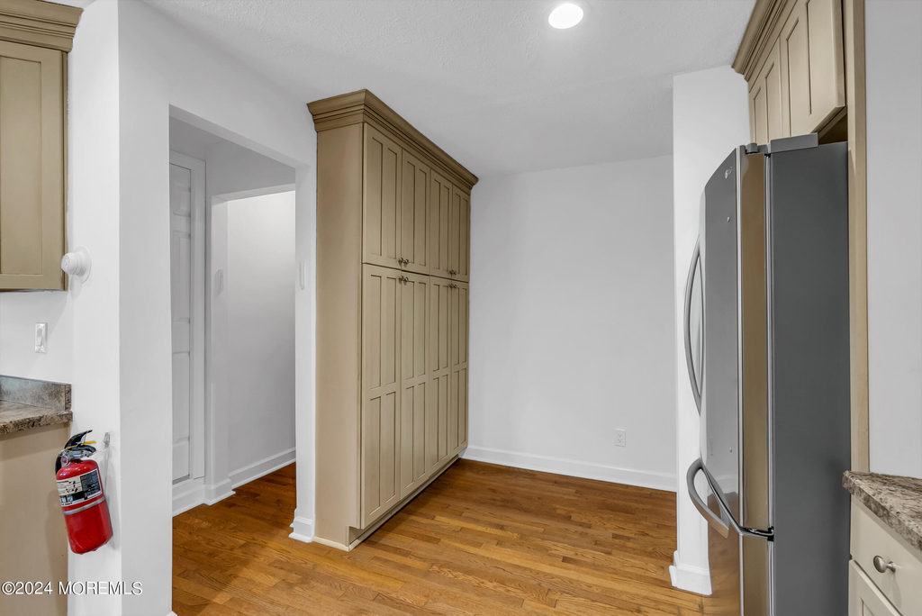 717 Corlies Avenue - Photo 8