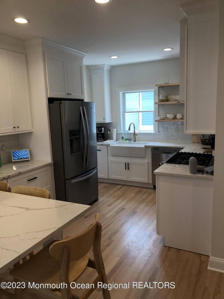 24 Bath Avenue - Photo 7