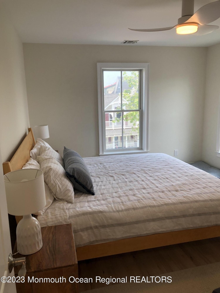 24 Bath Avenue - Photo 37