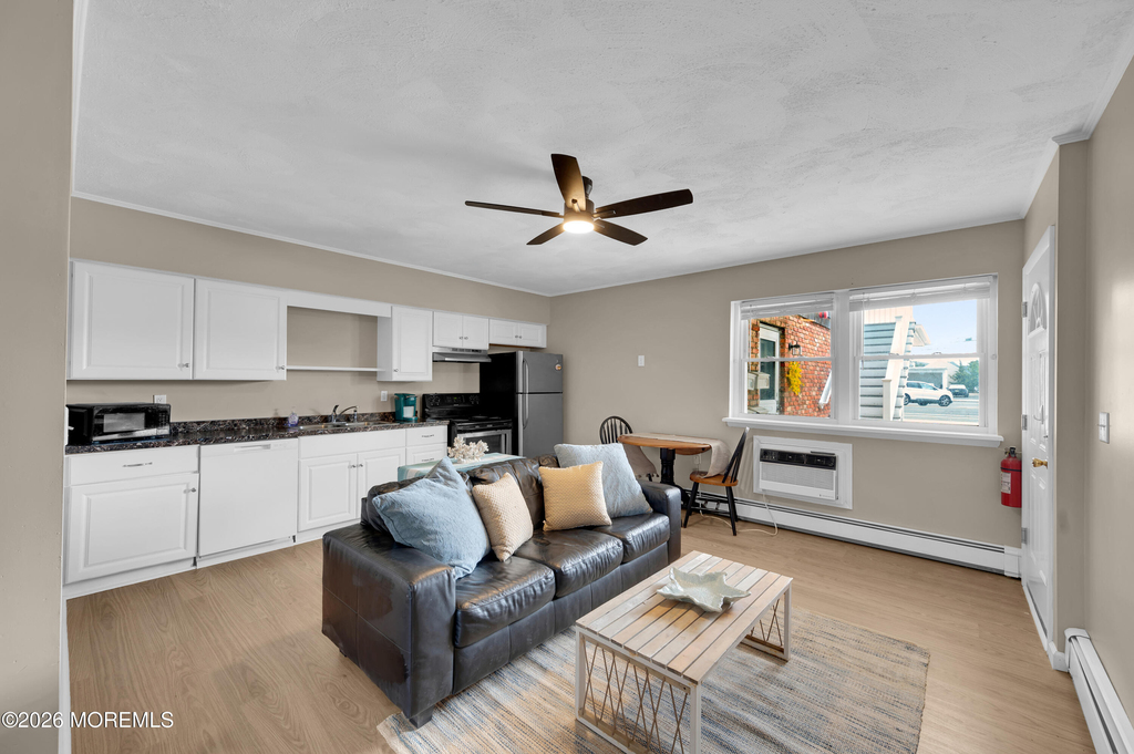 905 Sw Central Avenue - Photo 2