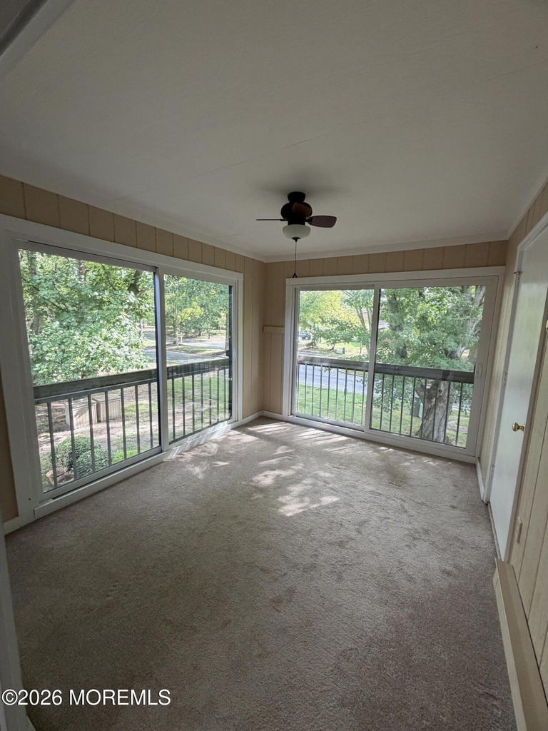 10 Lexington Court - Photo 13