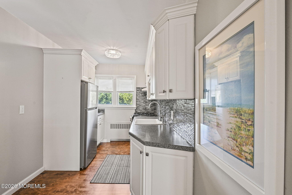 310 Maryland Avenue - Photo 9