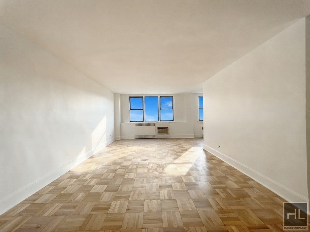 East 79th Street - Photo 0