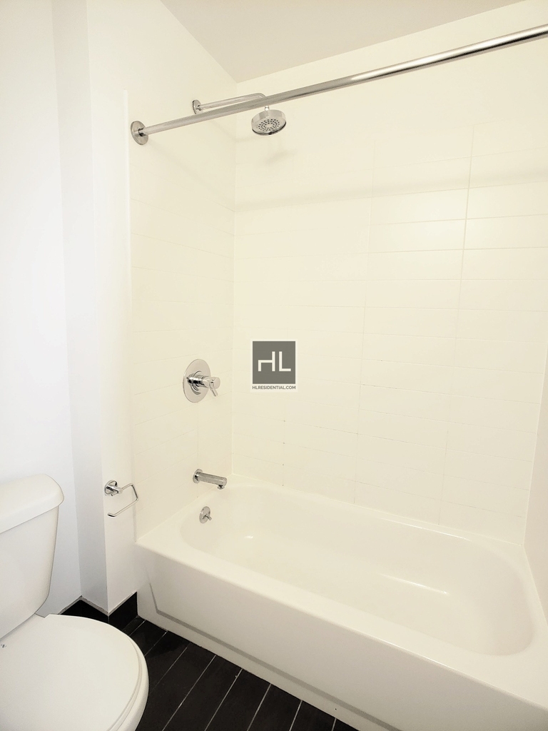 West 91st Street - Photo 1