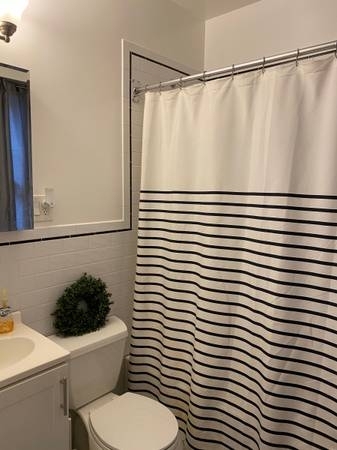 East 80 Street - Photo 2