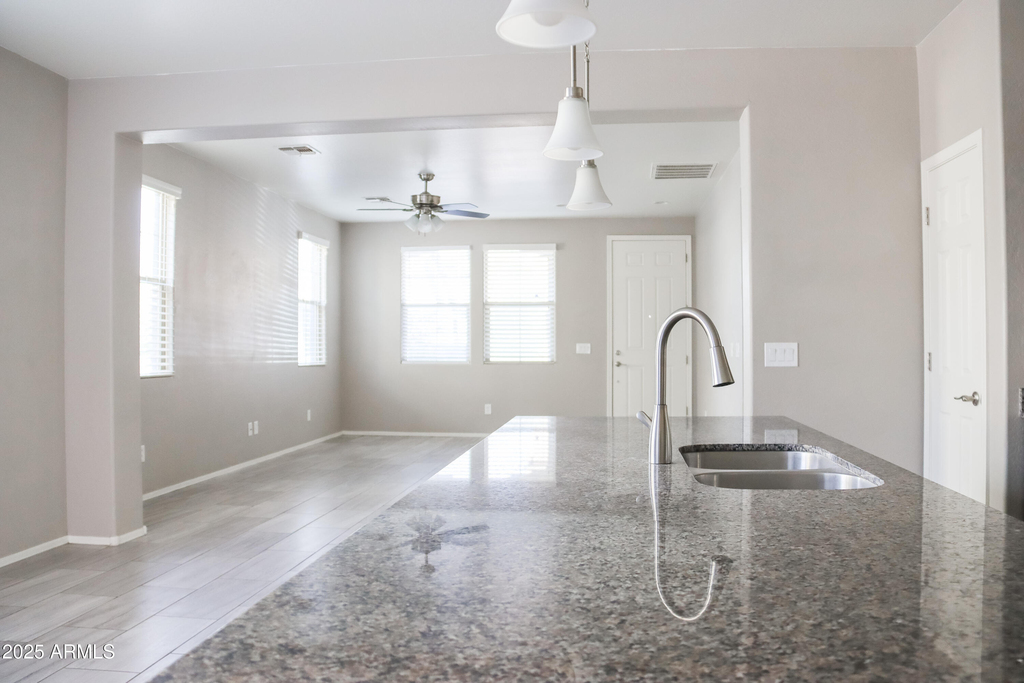 250 N Sandal -- - Photo 2