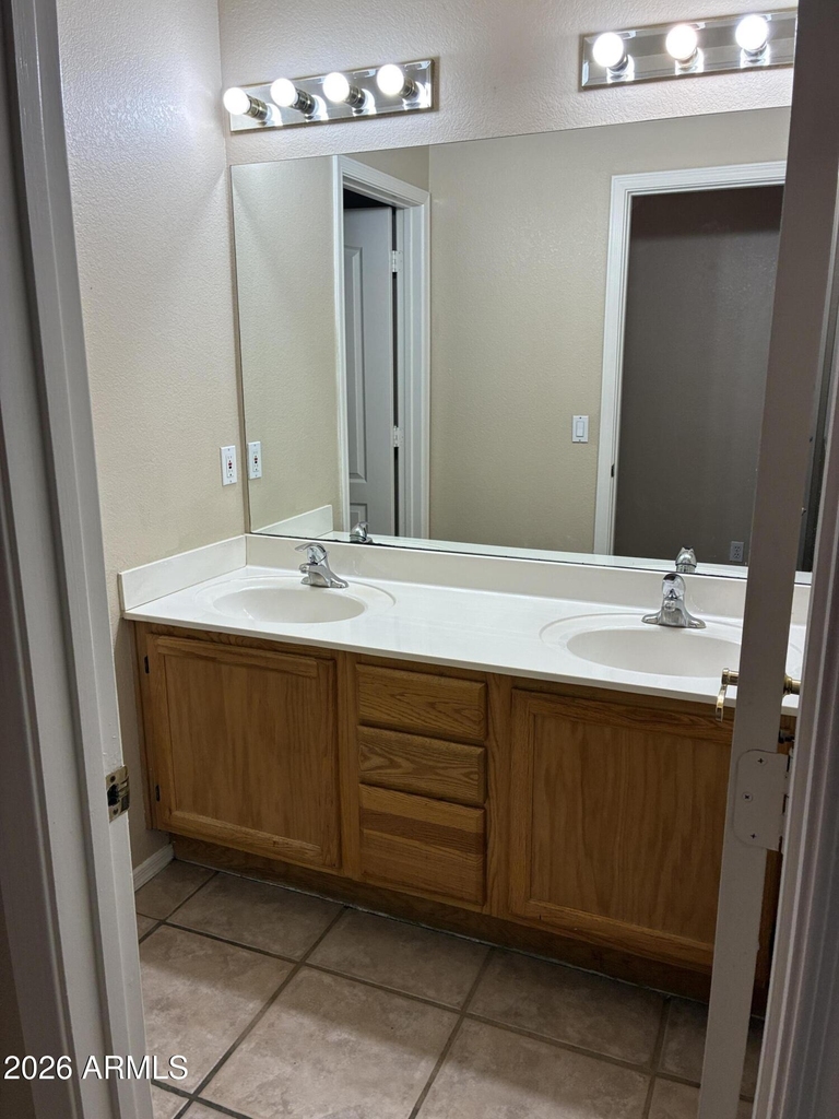 3170 W Drake Street - Photo 7
