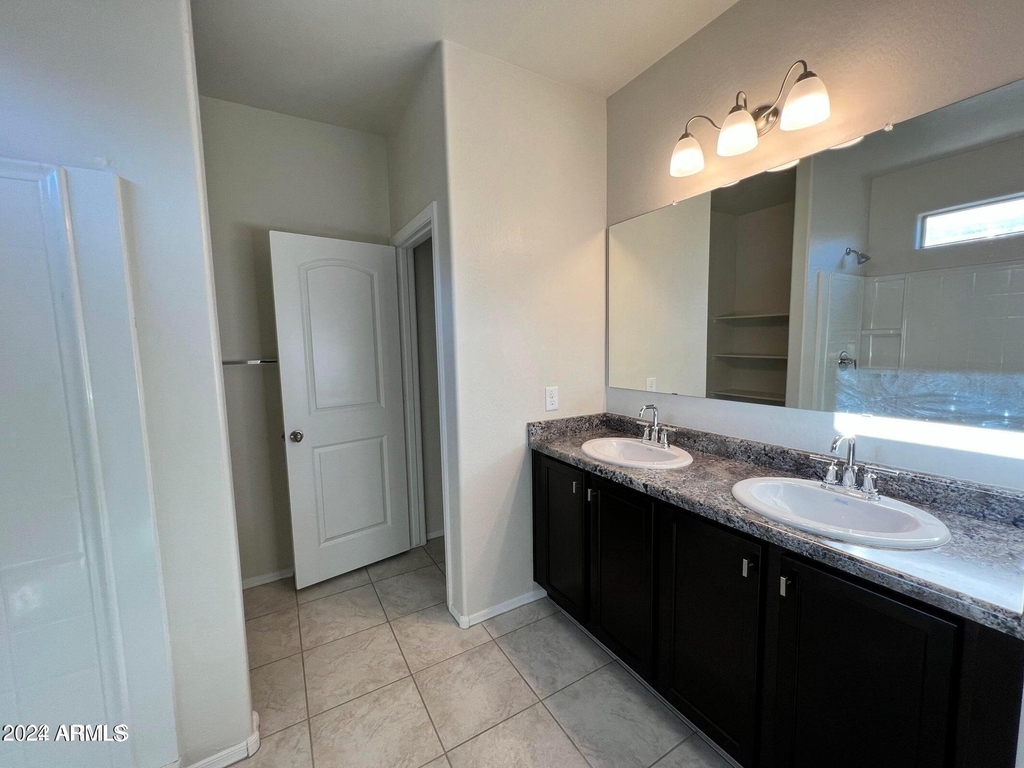 1259 E Eric Place - Photo 10