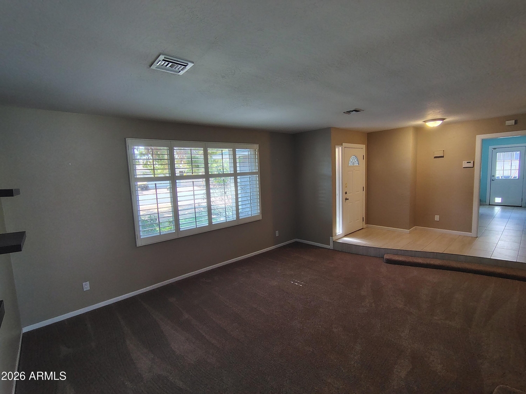 6756 S Oak Street - Photo 6