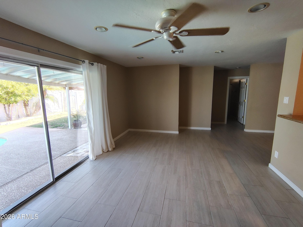 6756 S Oak Street - Photo 12