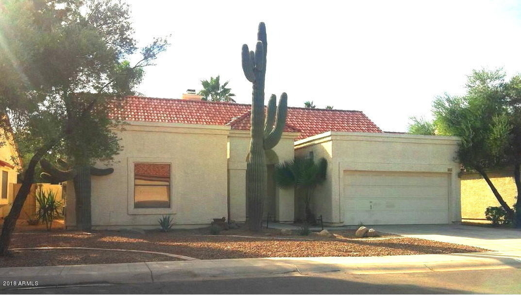 1249 E Laurel Avenue - Photo 0