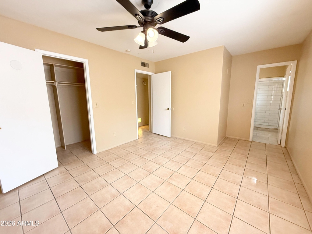 1028 W Malibu Drive - Photo 12