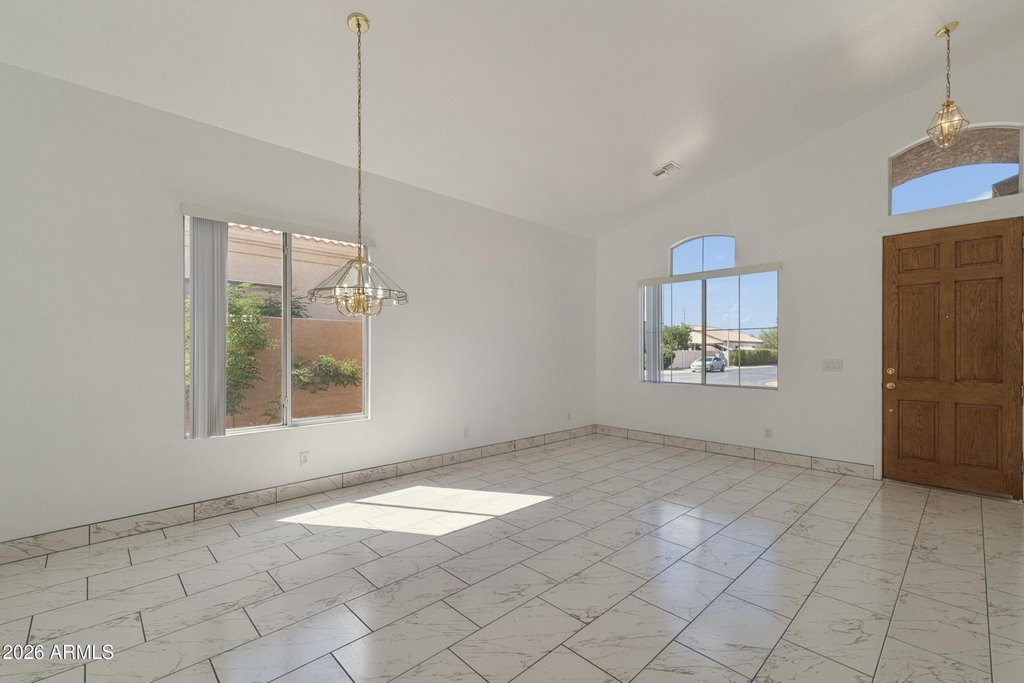 3251 W Ross Drive - Photo 3
