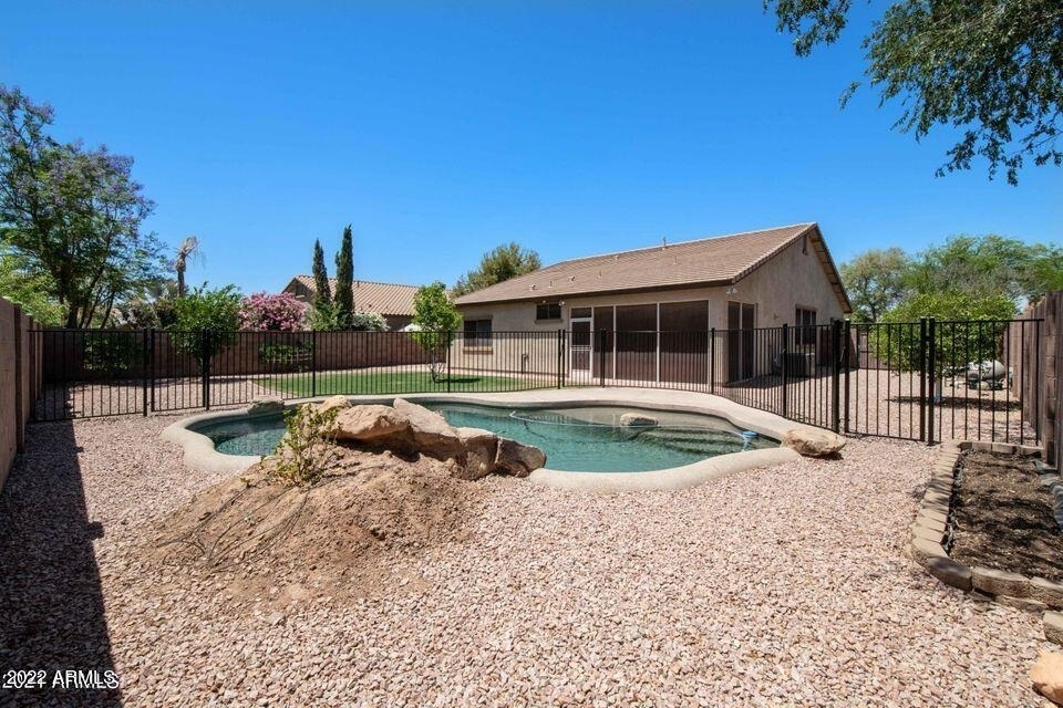 1171 E Indigo Drive - Photo 29