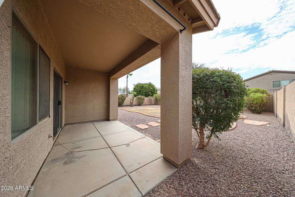 16183 W Winchcomb Drive - Photo 40