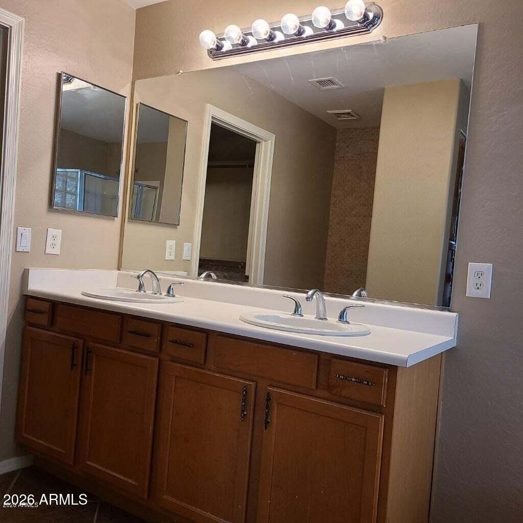 43540 W Bedford Drive - Photo 8