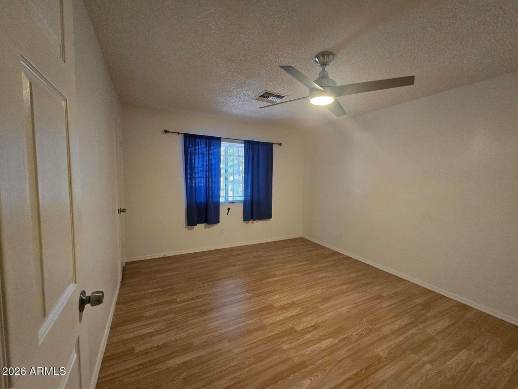 4540 W Maryland Avenue - Photo 12