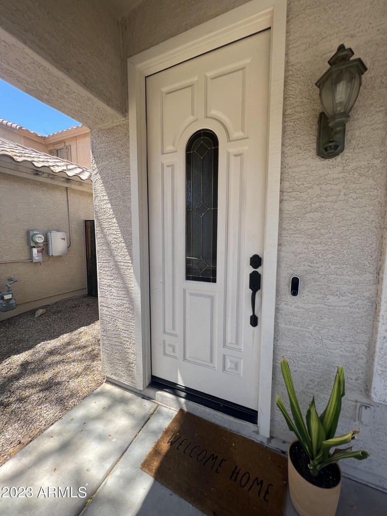 1910 W Park Place - Photo 1