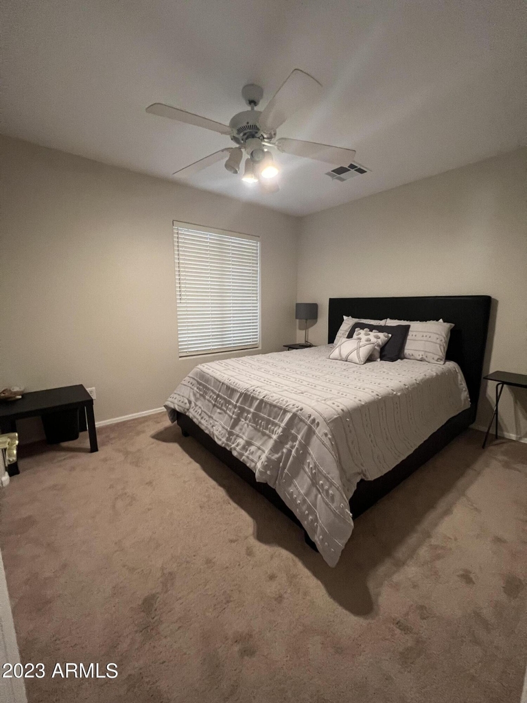 1910 W Park Place - Photo 19
