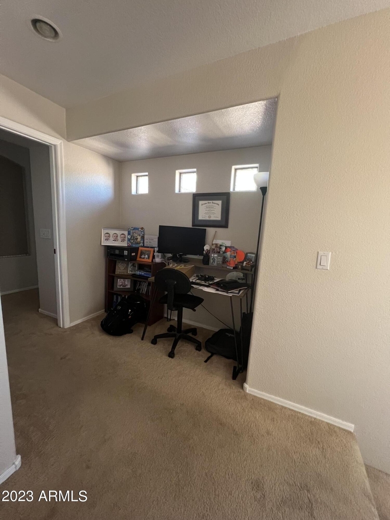 1910 W Park Place - Photo 13