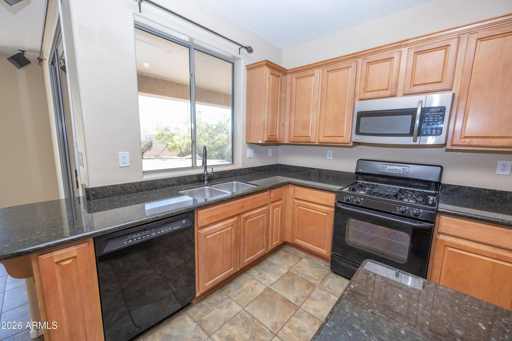 2023 W Shackleton Drive - Photo 14