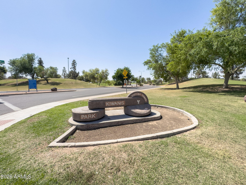 2727 N Price Road - Photo 27