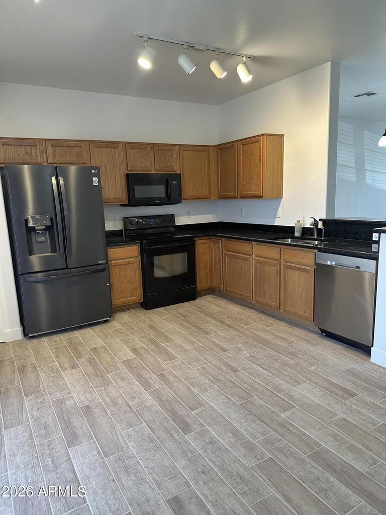 2861 N Rosa Lane - Photo 3