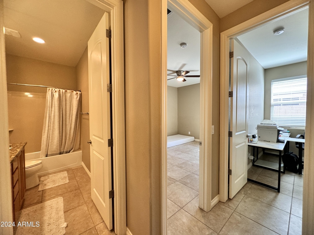 172 E Crescent Place - Photo 8
