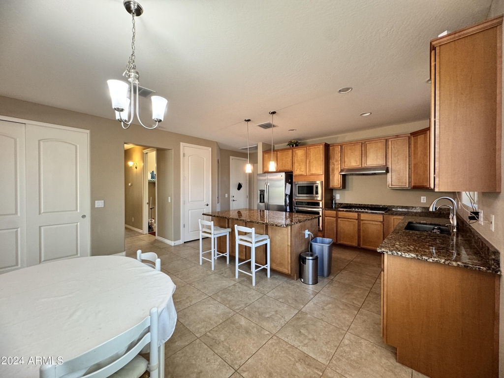 172 E Crescent Place - Photo 27