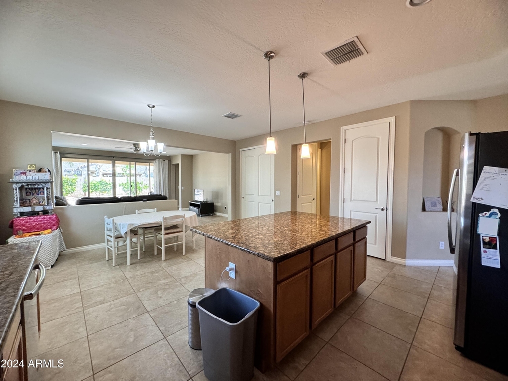 172 E Crescent Place - Photo 26