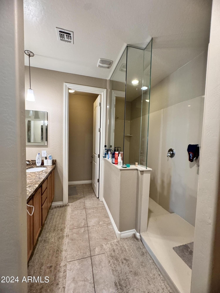 172 E Crescent Place - Photo 15