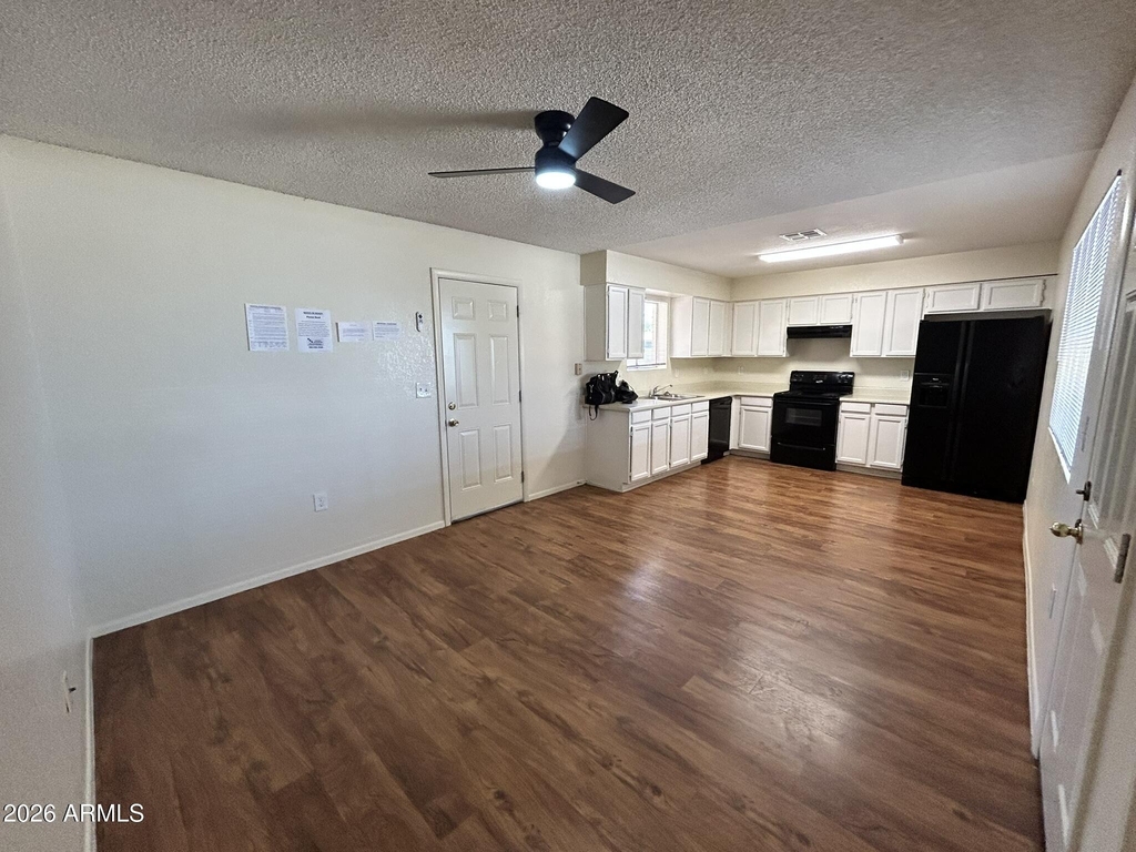 3147 E Edgewood Avenue - Photo 7