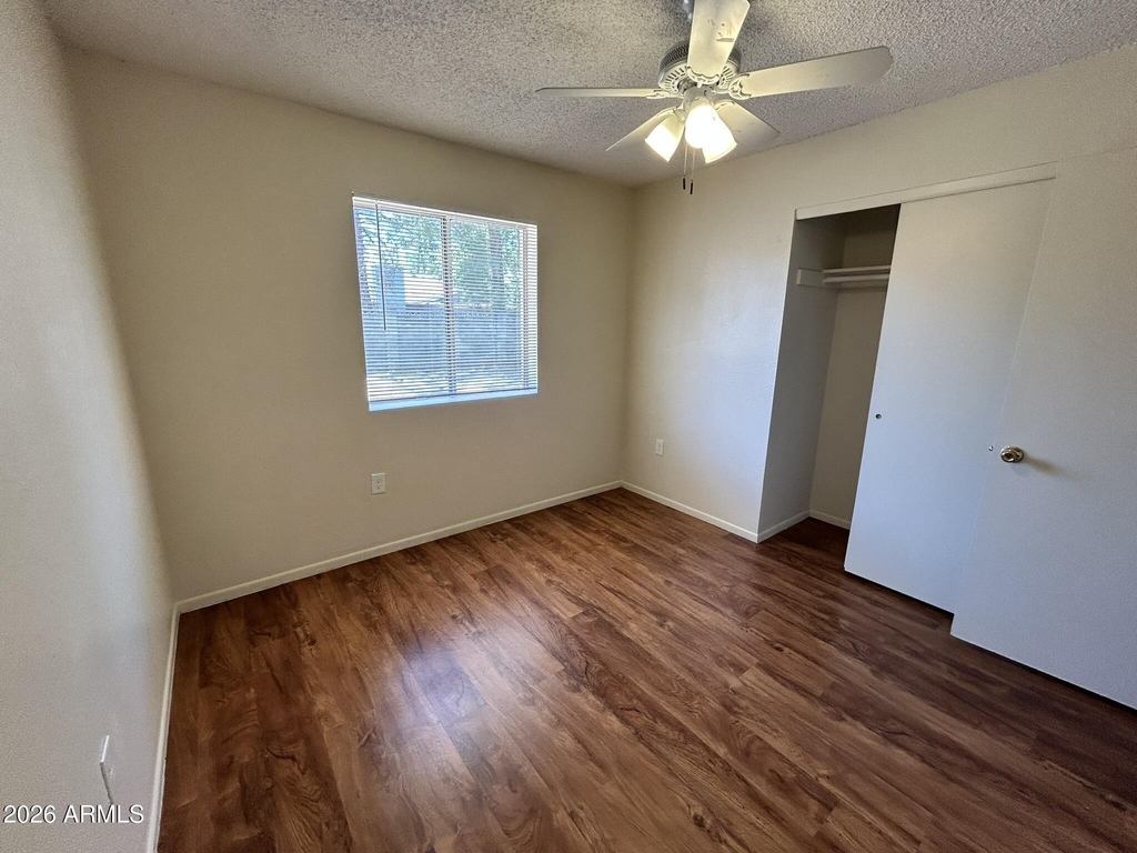3147 E Edgewood Avenue - Photo 17
