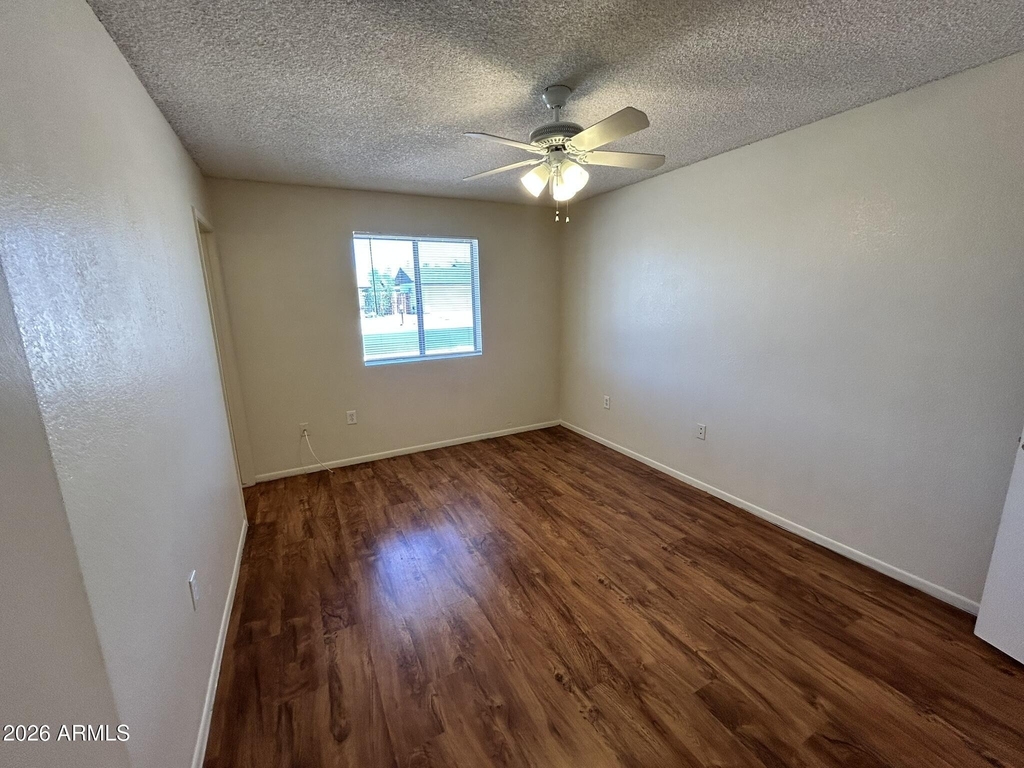 3147 E Edgewood Avenue - Photo 19