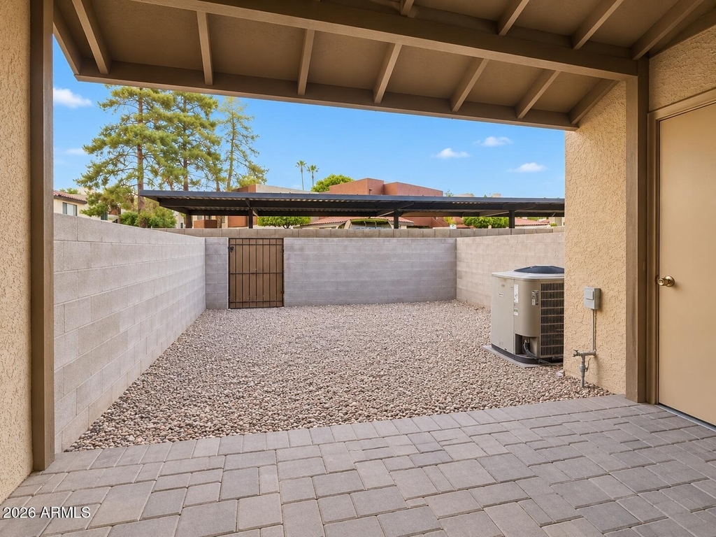 5704 E Aire Libre Avenue - Photo 10