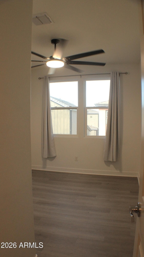 15715 W Melvin Street - Photo 11