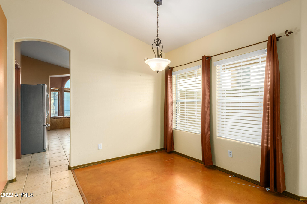 525 N Val Vista Drive - Photo 3